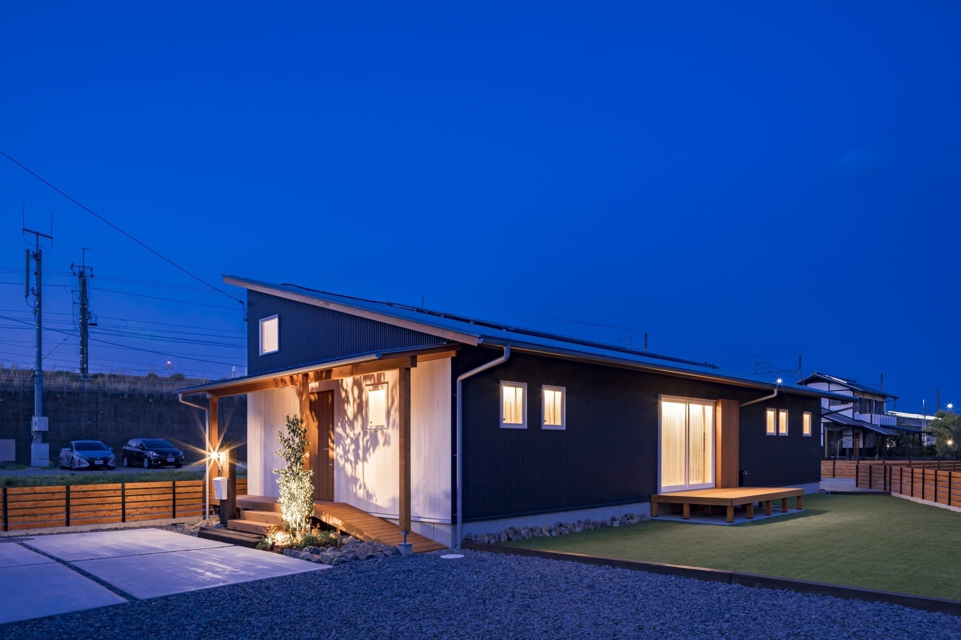 素材にこだわったオリジナル家具の家