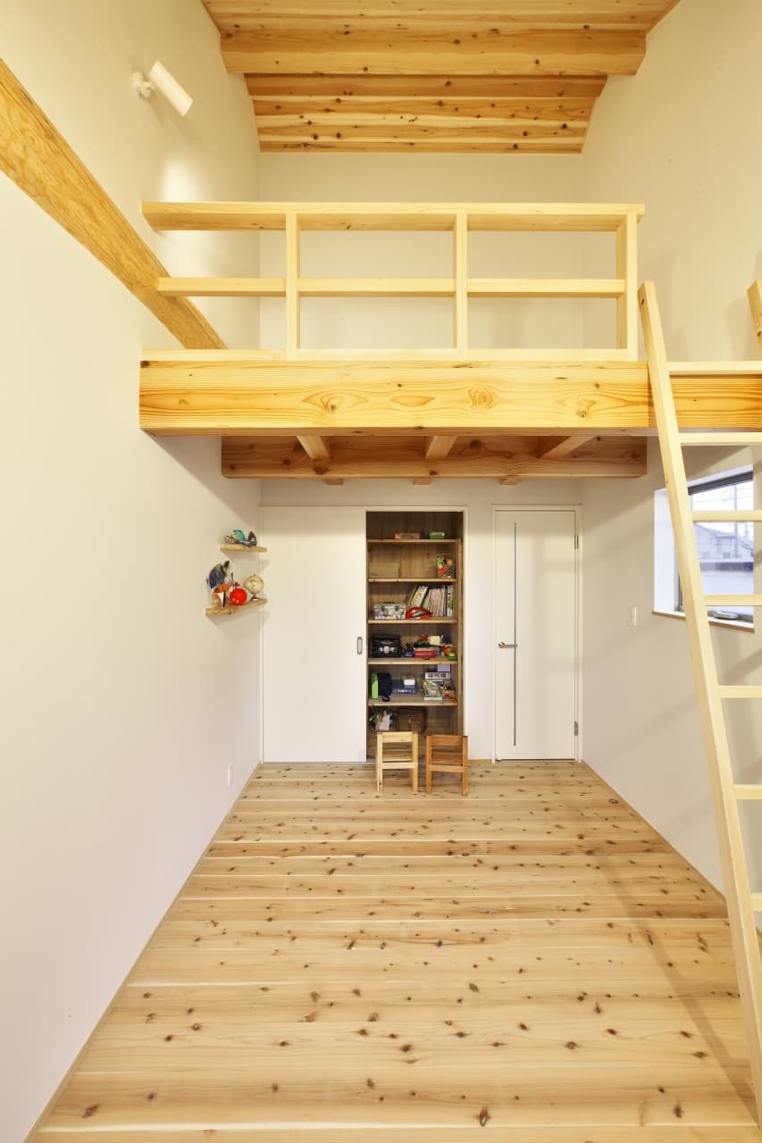 ロフトのある子供部屋